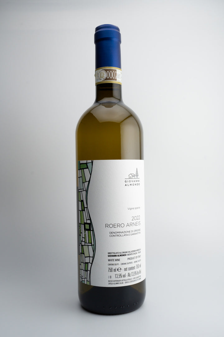 A bottle of 2022 Giovanni Almondo &