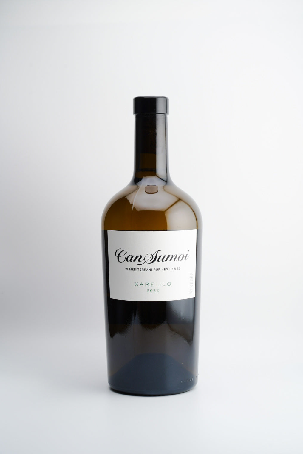 A bottle of 2022 Can Sumoi Xarel-lo wine with a label primarily in white and green colors, indicating the variety and region of production.